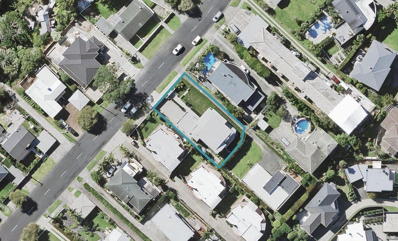 69 Castor Bay Road, Castor Bay, Auckland - Carousel 1