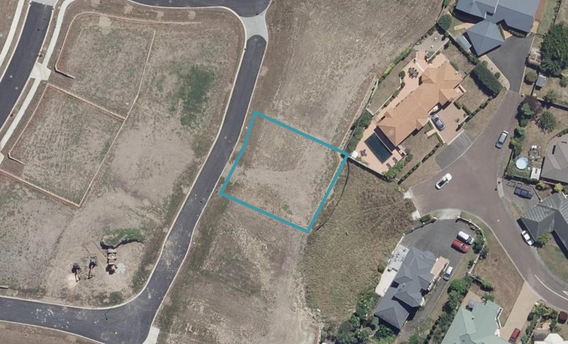 16 Purser Crescent, Flagstaff, Hamilton - Carousel 1