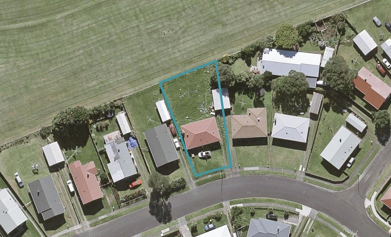 38 Marama Crescent, Spotswood, New Plymouth - Carousel 1