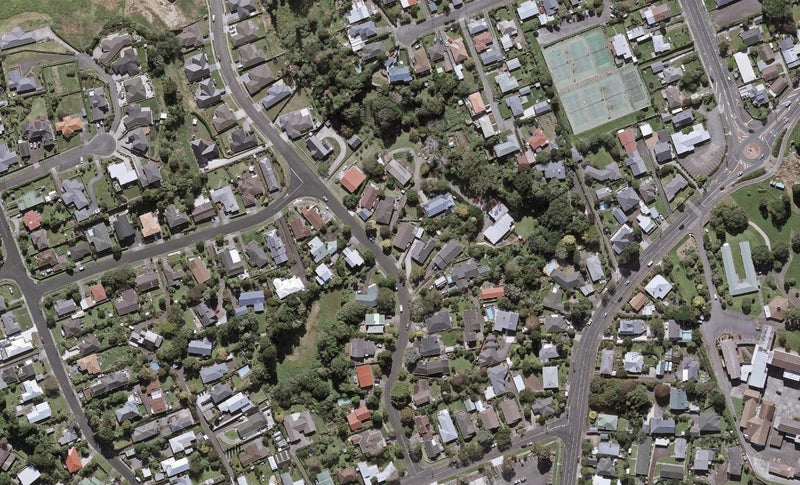 20 Magnolia Drive, Westown, New Plymouth - Carousel 1