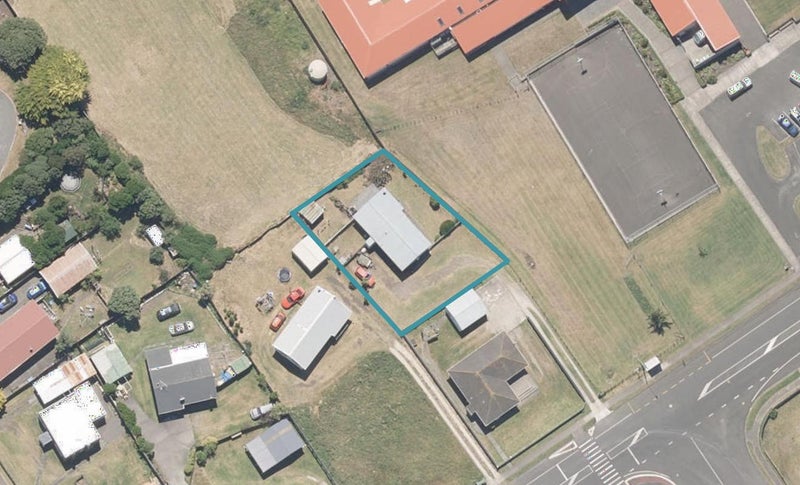 8A Cross Street, Castlecliff, Whanganui - Carousel 1