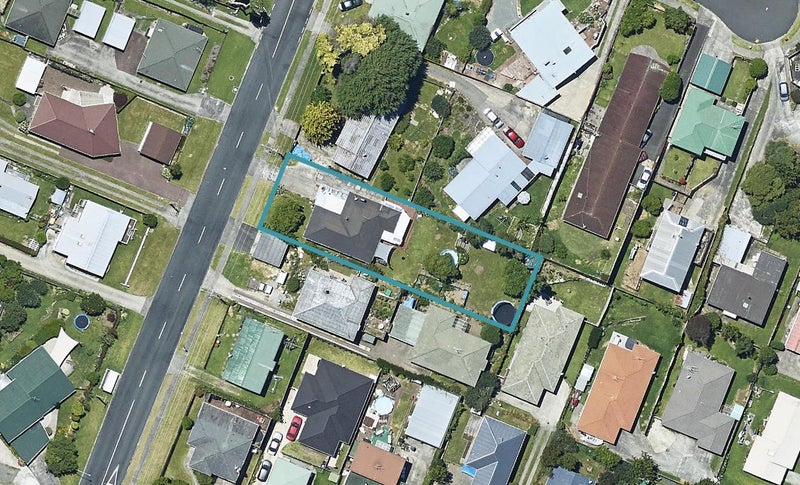 22 Coopers Road, Gate Pa, Tauranga - Carousel 1