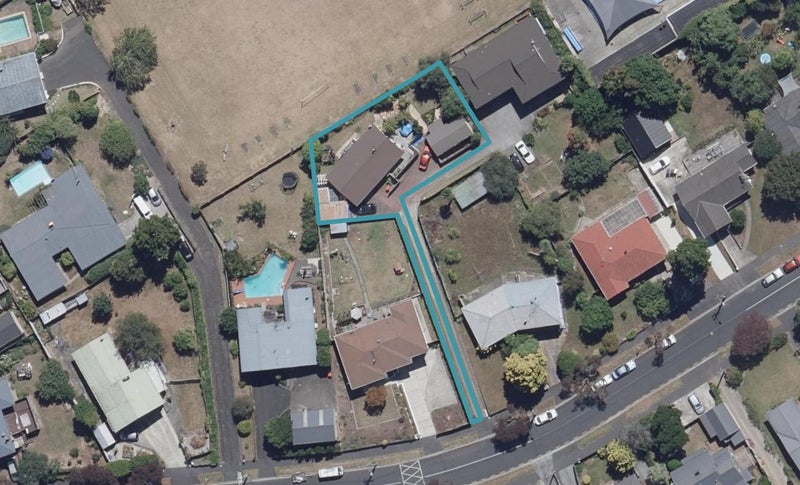 13 McCracken Avenue, Hillcrest, Hamilton - Carousel 1