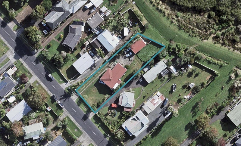 37 Parakai Avenue, Parakai, Helensville - Carousel 1