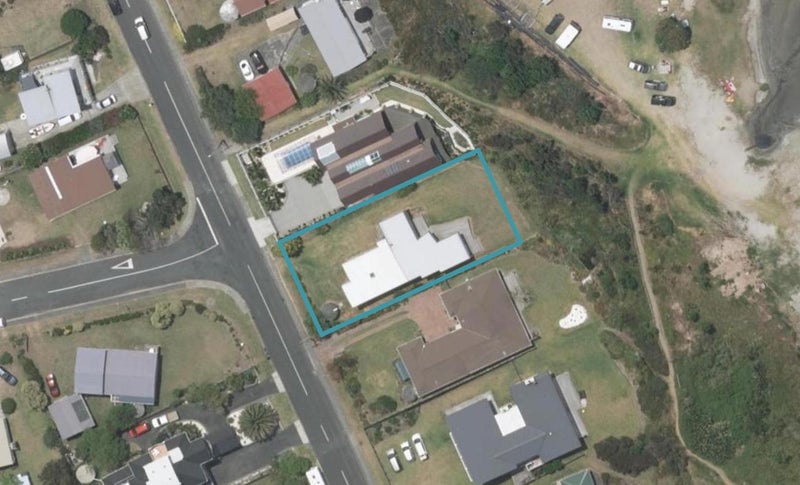 13 Robert Street, Mangawhai Heads, Mangawhai - Carousel 1