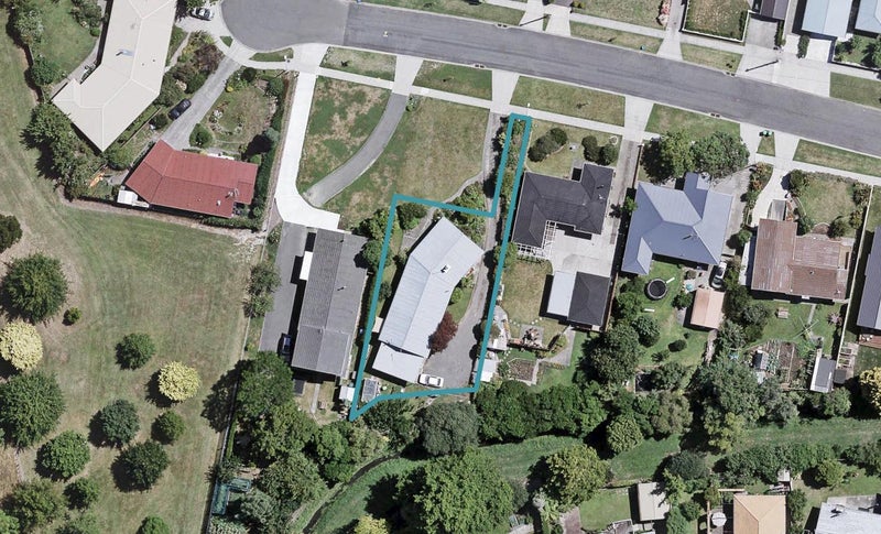 22 Golding Road, Taradale, Napier - Carousel 1