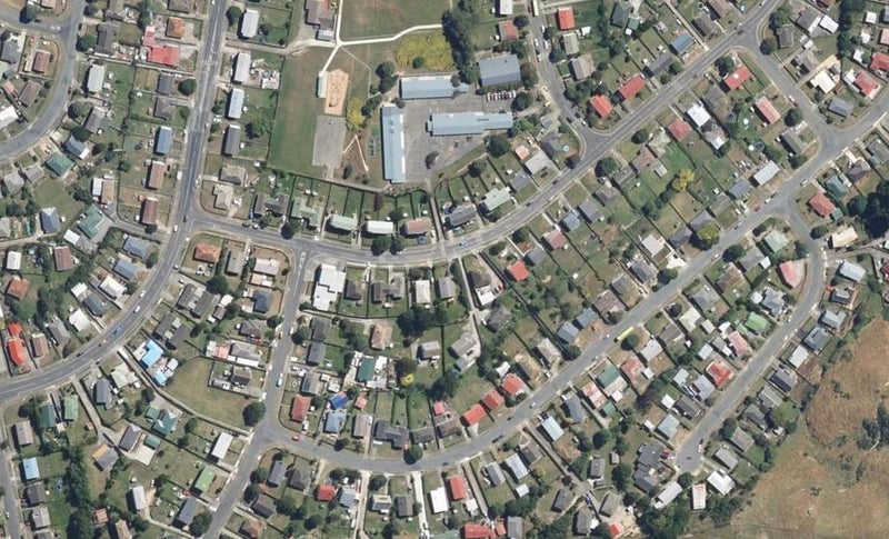 18 Corinna Street, Waitangirua, Porirua - Carousel 1