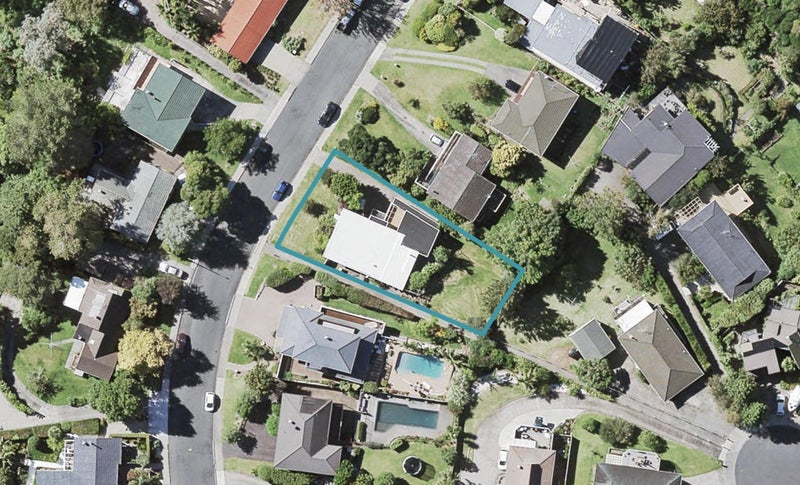 41 Cheriton Road, Mellons Bay, Auckland - Carousel 1