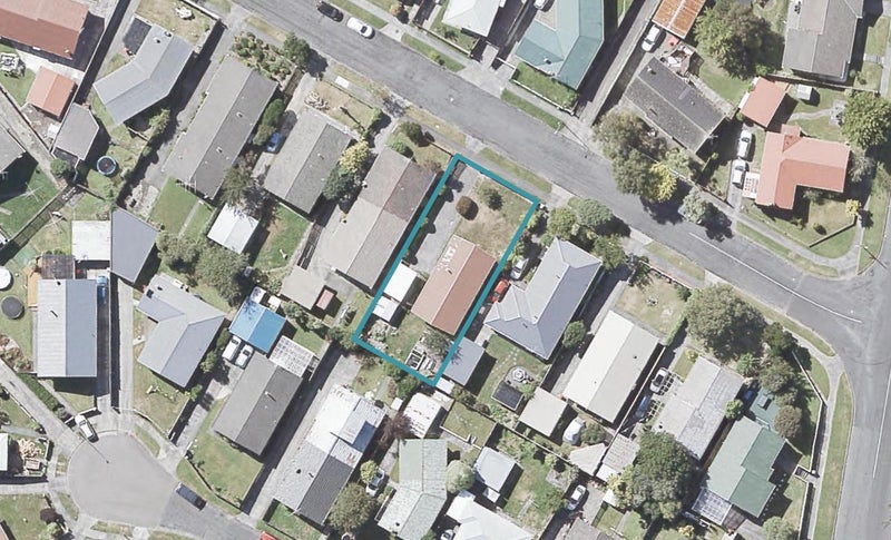 9 Kaponga Street, Wainuiomata, Lower Hutt - Carousel 1