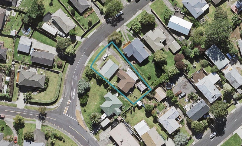 5 Arlette Place, Massey, Auckland - Carousel 1
