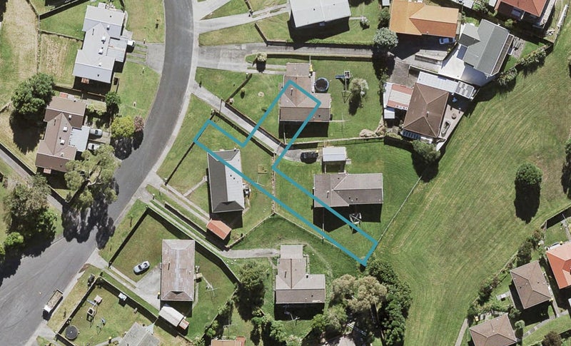 4 Hono Way, West Harbour, Auckland - Carousel 1
