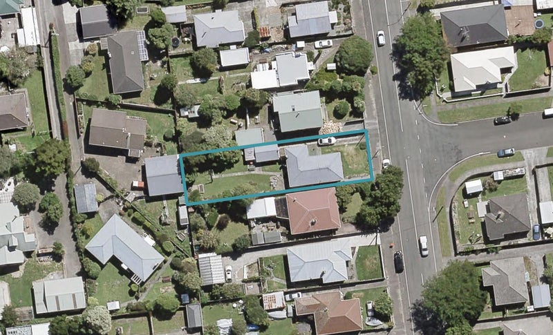 77 Pine Avenue, Ebdentown, Upper Hutt - Carousel 1
