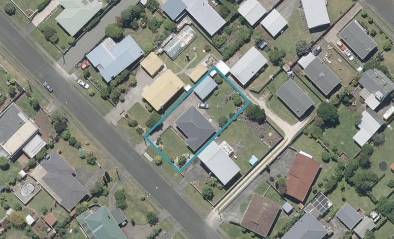 86 Surrey Road, Springvale, Whanganui - Carousel 1