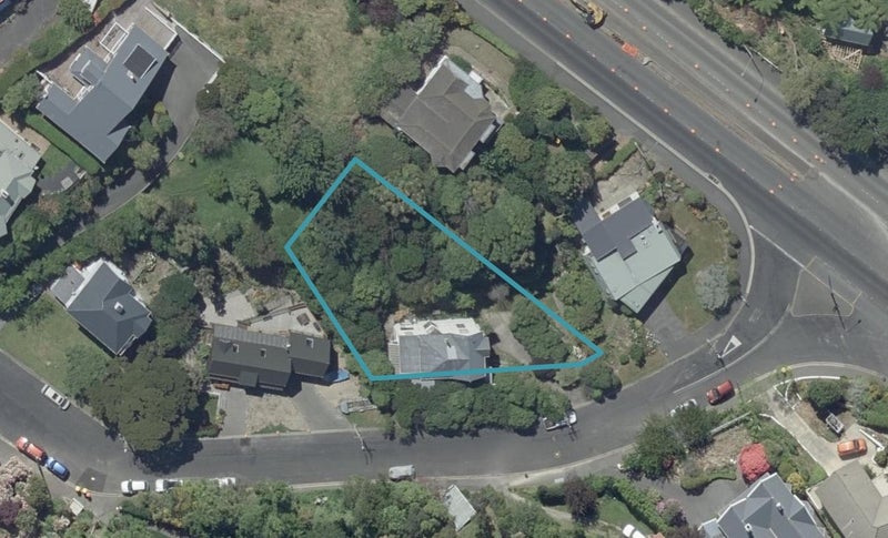 13 Strathmore Crescent, Roslyn, Dunedin - Carousel 1