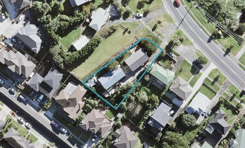 1/982 East Coast Road, Northcross, Auckland - Carousel 1