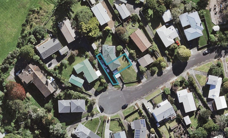 15B Segedin Place, Glenfield, Auckland - Carousel 1