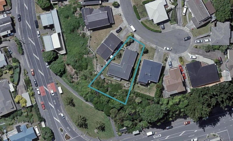 28 Westview Grove, Miramar, Wellington - Carousel 1