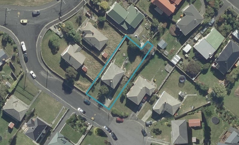 5 Ballantyne Street, Waverley, Dunedin - Carousel 1
