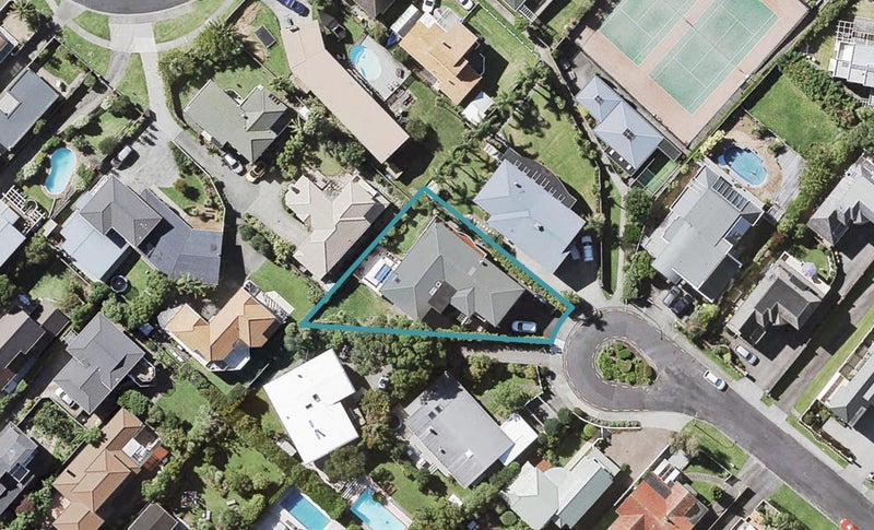14 Midway Avenue, Castor Bay, Auckland - Carousel 1