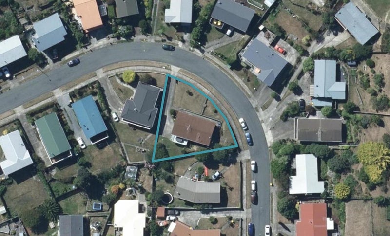 12 Inlet View, Titahi Bay, Porirua - Carousel 1