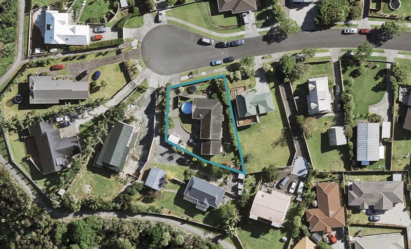 18 Bill Phillip Place, Clendon Park, Auckland - Carousel 1