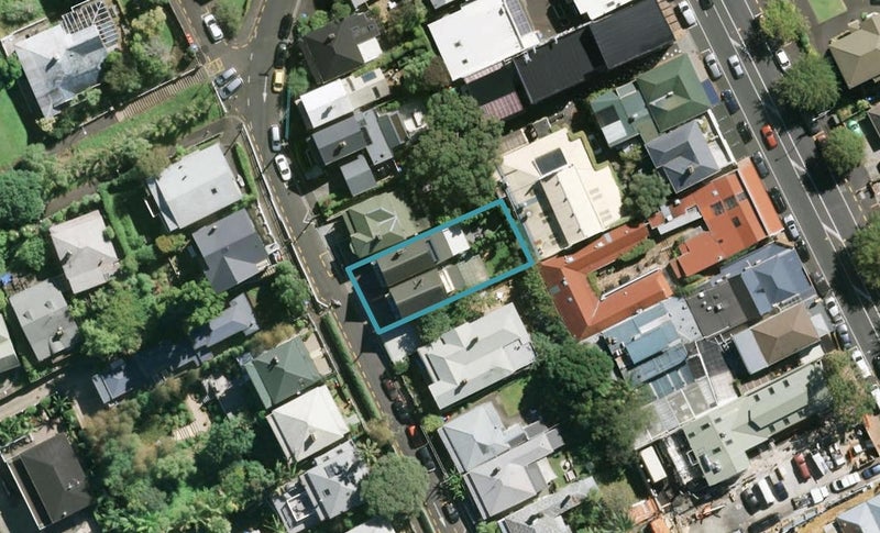 1/14 Gibraltar Crescent, Parnell, Auckland - Carousel 1