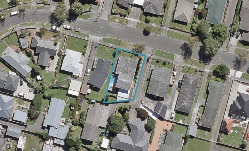 51 Garden Road, Avalon, Lower Hutt - Carousel 1