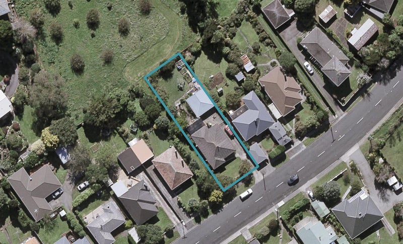 25 Tarahua Road, Vogeltown, New Plymouth - Carousel 1
