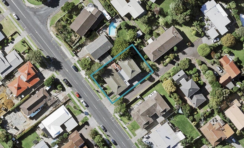 2/50 Sandspit Road, Cockle Bay, Auckland - Carousel 1