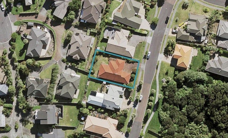 17 Lorikeet Place, Unsworth Heights, Auckland - Carousel 1
