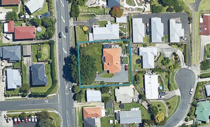 153 Otumoetai Road, Brookfield, Tauranga - Carousel 1