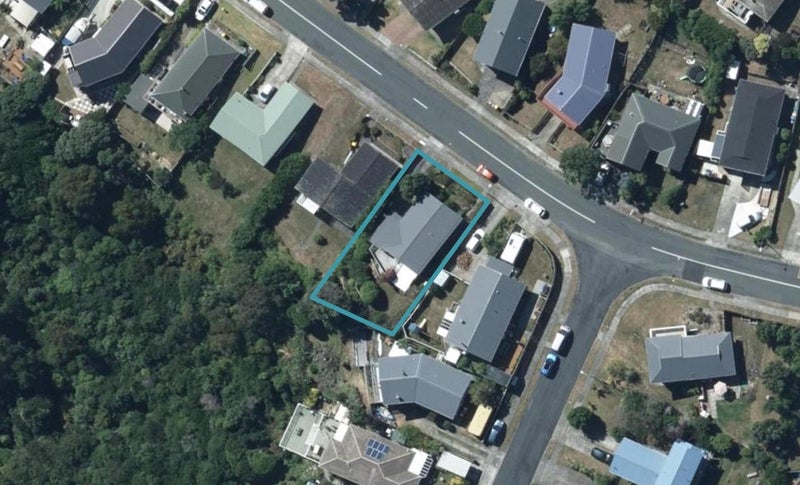 22 Mapplebeck Street, Titahi Bay, Porirua - Carousel 1