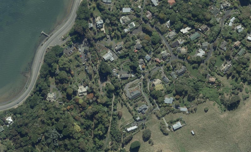 7 Barling Street, Macandrew Bay, Dunedin - Carousel 1