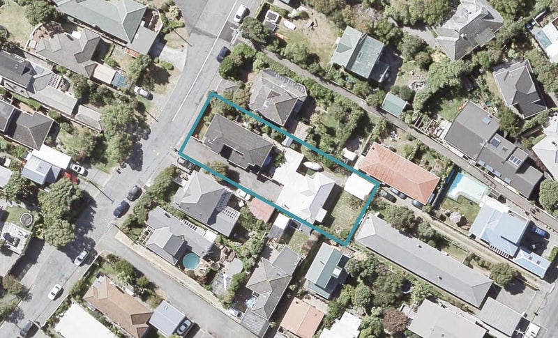 2/29 PUKATEA ST, Eastbourne, Lower Hutt - Carousel 1