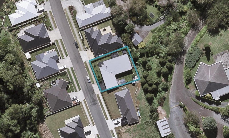21 Cyrus Street, Whalers Gate, New Plymouth - Carousel 1