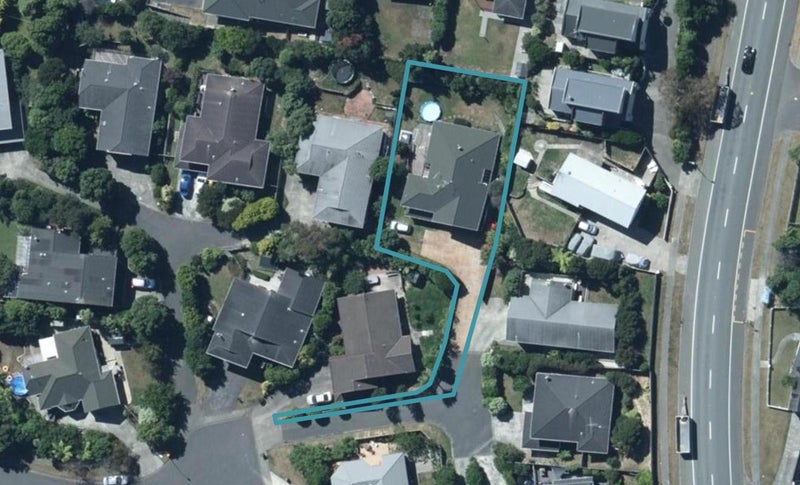 25 Sailmaker Close, Whitby, Porirua - Carousel 1