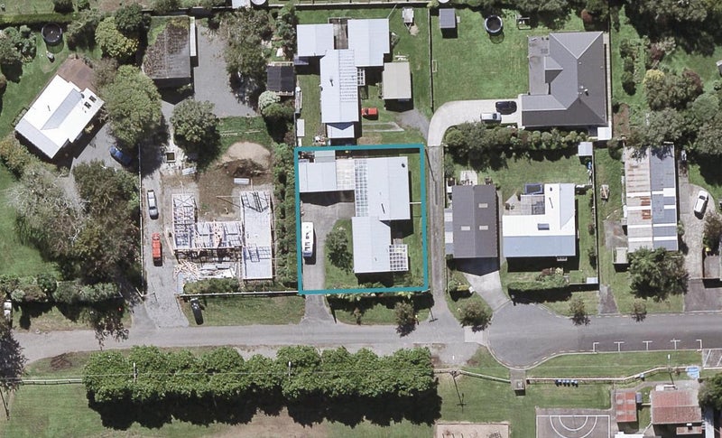9 Whitcombe Street, Lepperton, New Plymouth - Carousel 1