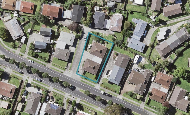 30A Highland Park Drive, Highland Park, Auckland - Carousel 1