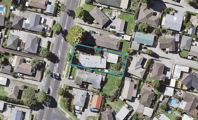 372 Bucklands Beach Road, Bucklands Beach, Auckland - Carousel 1