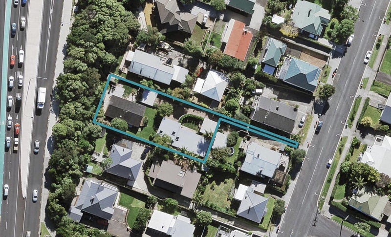 2/0 Western Springs Road, Western Springs, Auckland - Carousel 1
