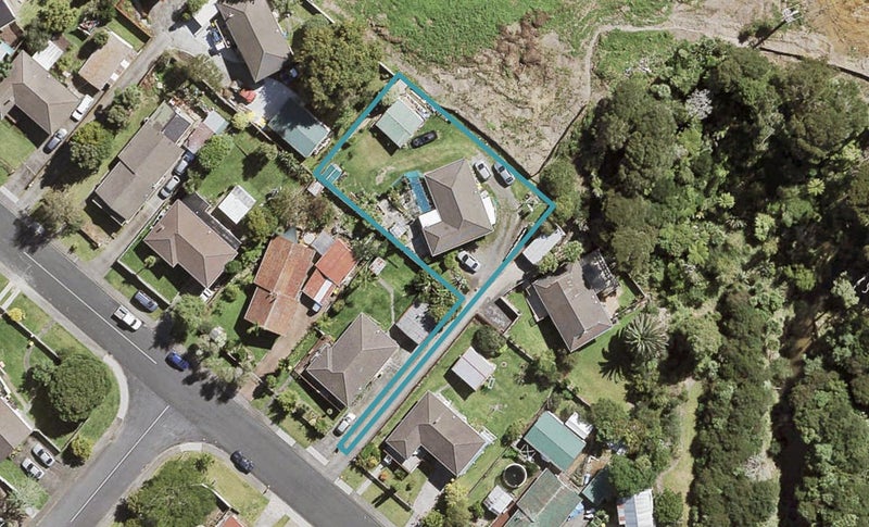 32 Newham Place, Henderson, Auckland - Carousel 1