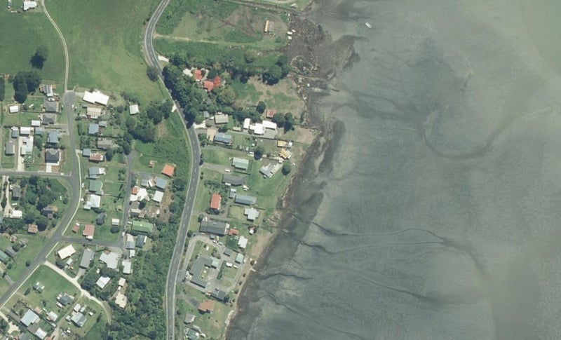81 Pouewe Street, Kawhia - Carousel 1