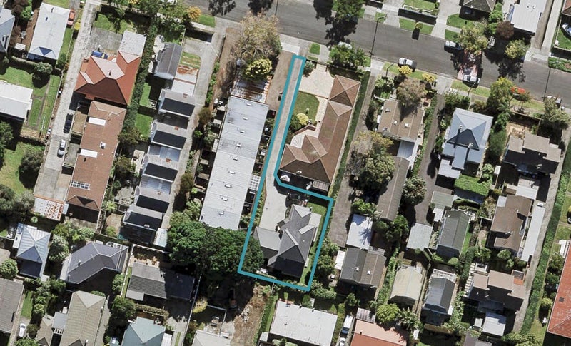 9A Patterson Street, Sandringham, Auckland - Carousel 1