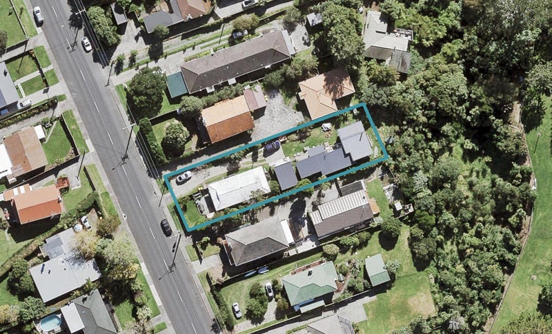 1/299 Rangatira Road, Beach Haven, Auckland - Carousel 1