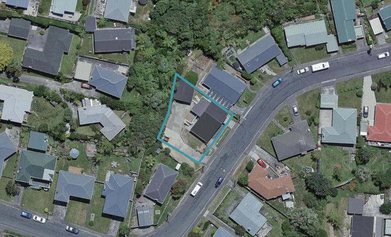 14 Cotswold Crescent, Newlands, Wellington - Carousel 1