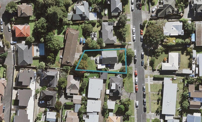 4 Park Avenue, Northcote, Auckland - Carousel 1