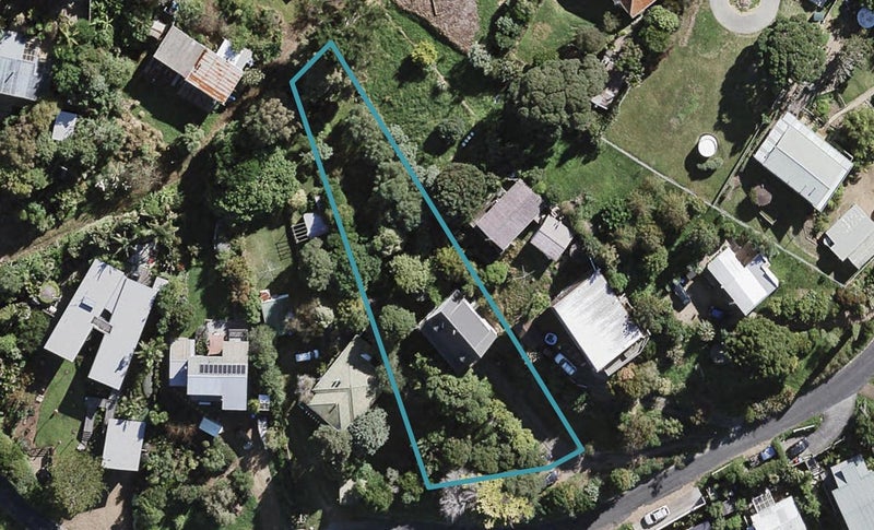 7 George Street, Surfdale, Waiheke Island - Carousel 1