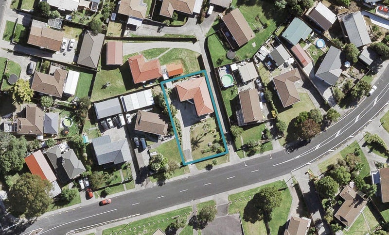 71 Sunvue Road, Glen Eden, Auckland - Carousel 1