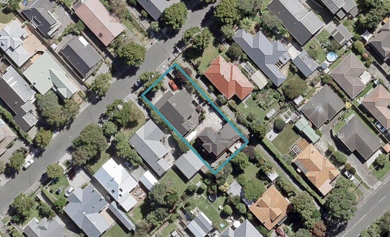 2/74 Totara Crescent, Woburn, Lower Hutt - Carousel 1