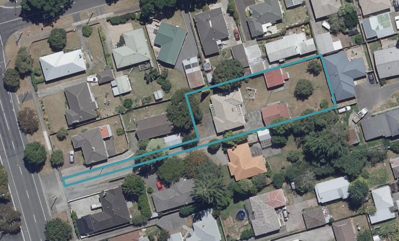 26 Galloway Street, Hamilton East, Hamilton - Carousel 1